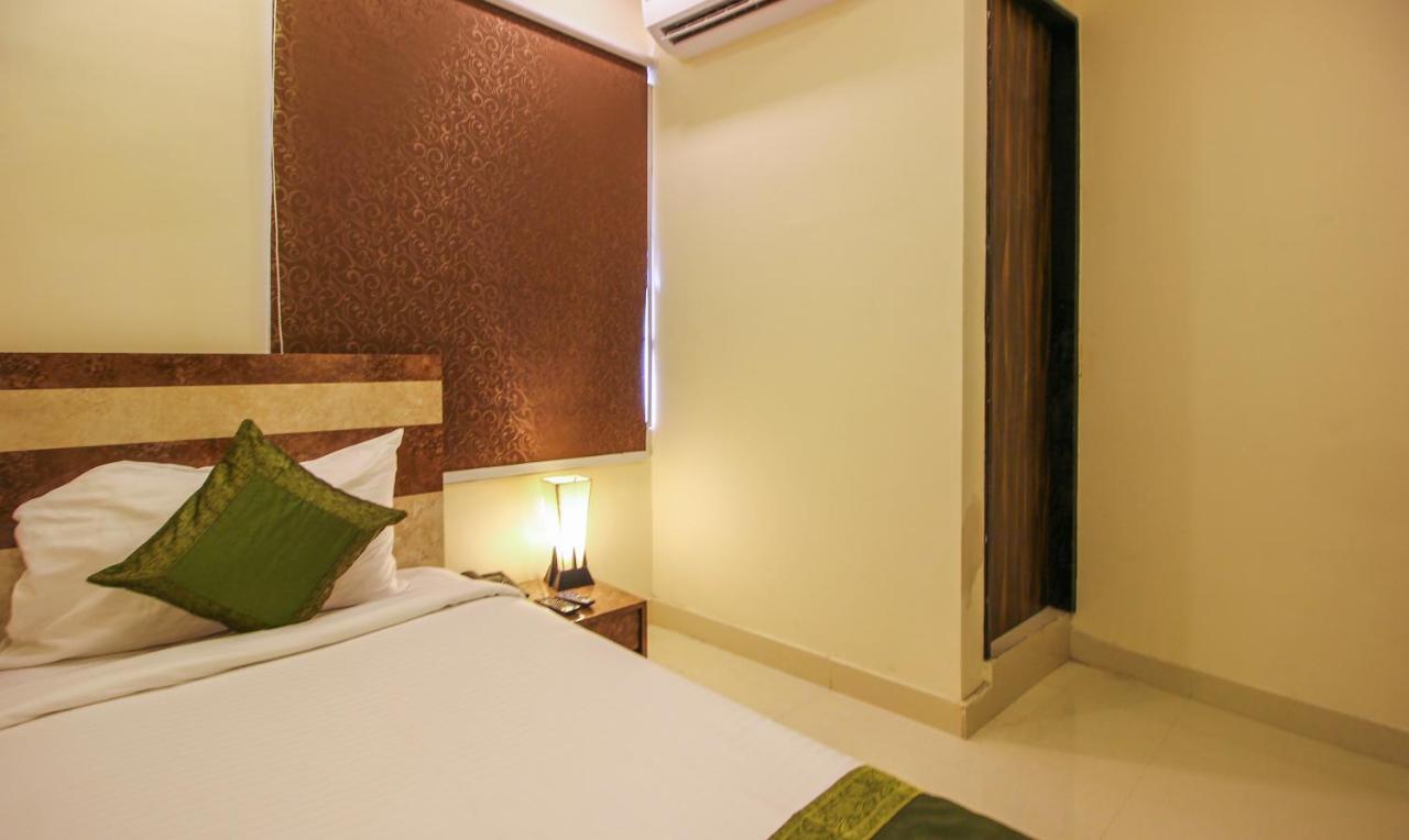 Treebo Address Inn, Banjara Hills 海得拉巴 外观 照片