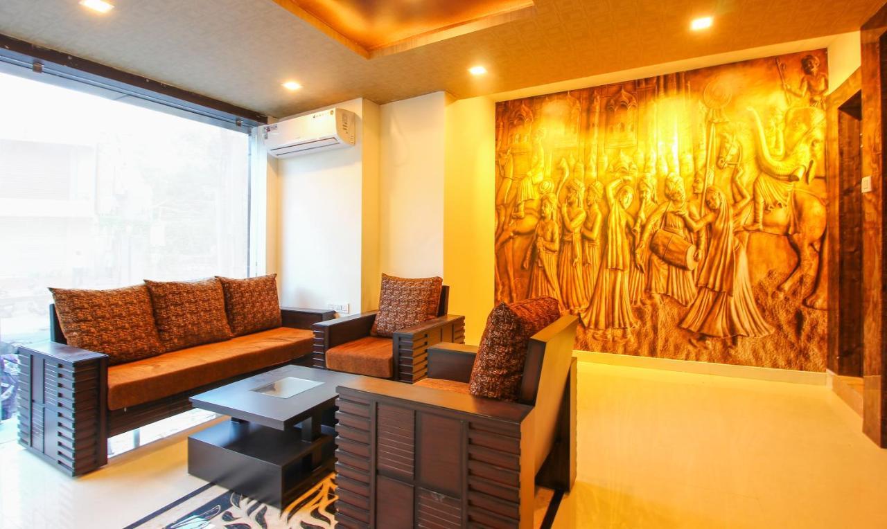 Treebo Address Inn, Banjara Hills 海得拉巴 外观 照片